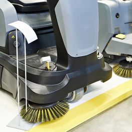 ride on sweeper